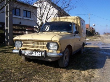 Iž 2715
