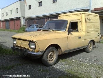 Iž 2715