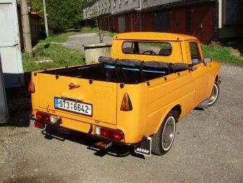 Iž 2715