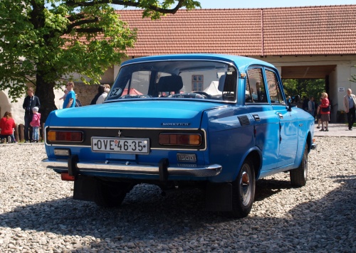 Moskvič 2140