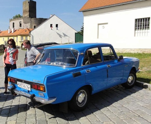 Moskvič 2140
