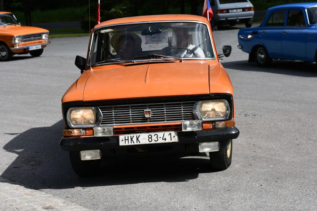 383.JPG