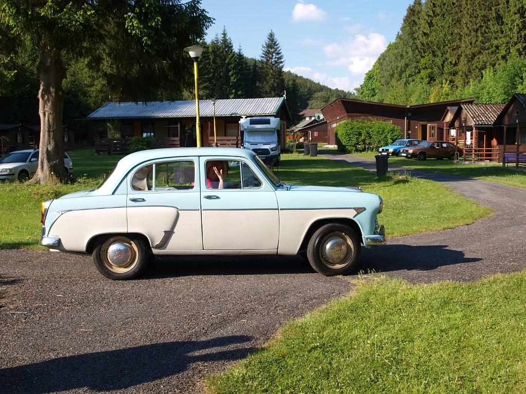 469.JPG