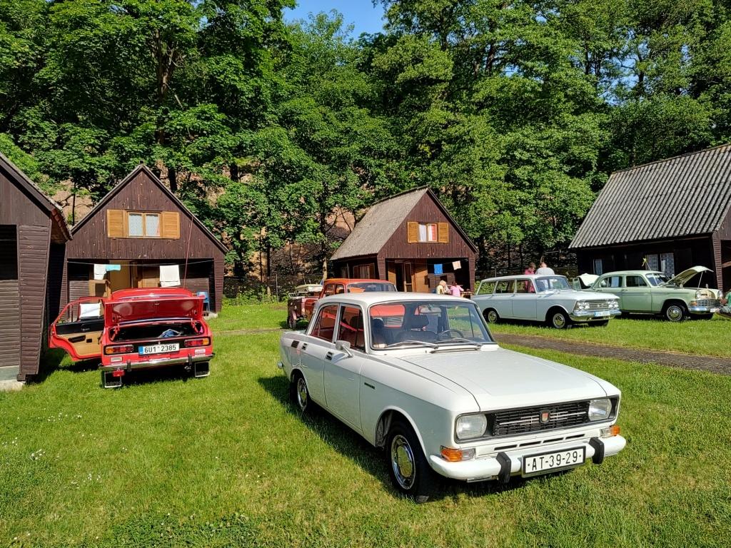 235.jpg